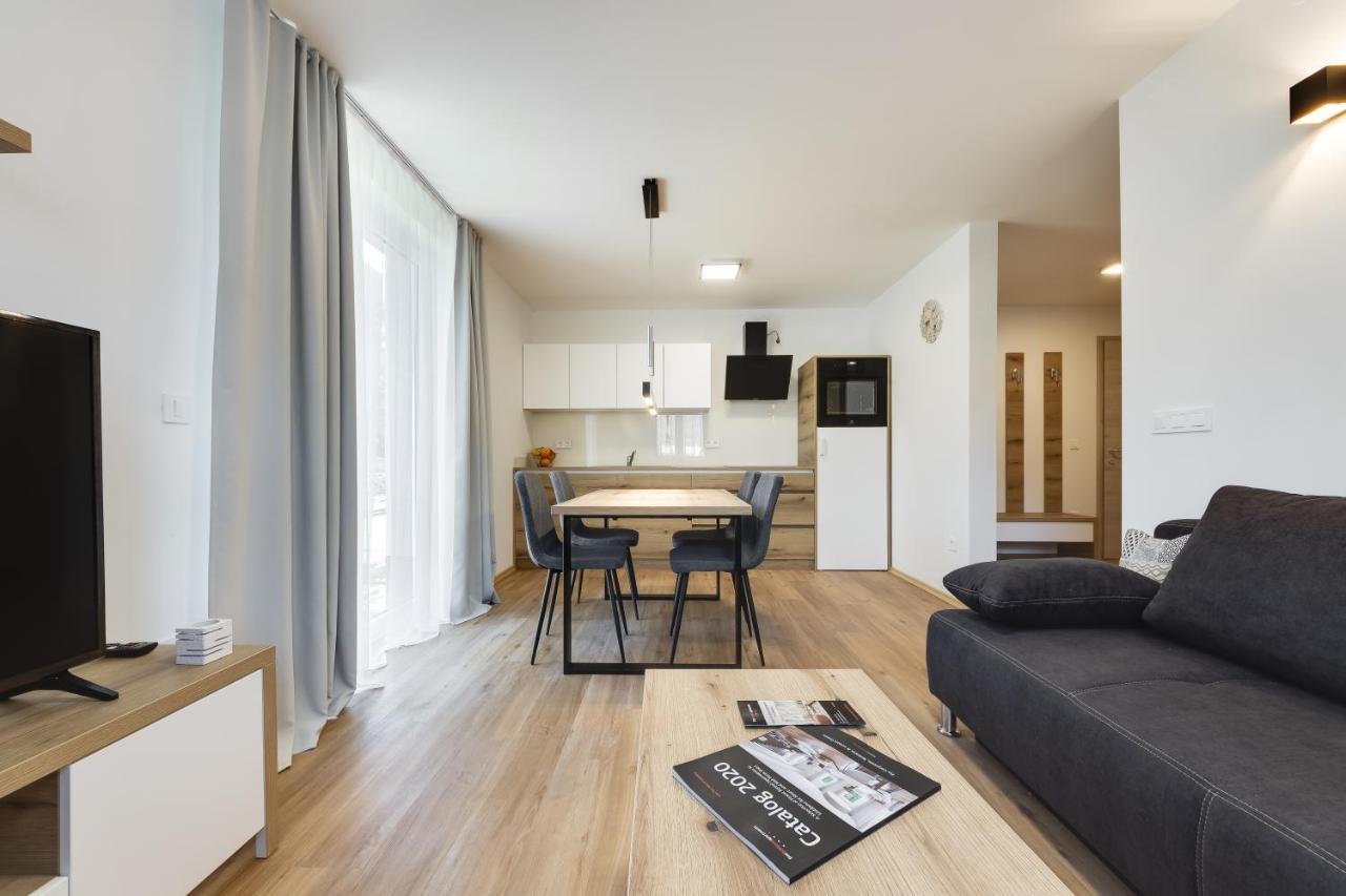 Chic Apartments With Finnish Sauna And Jacuzzi Kranjska Gora Exterior foto