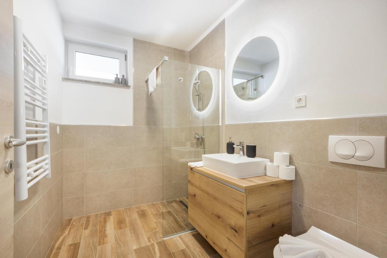 Chic Apartments With Finnish Sauna And Jacuzzi Kranjska Gora Exterior foto