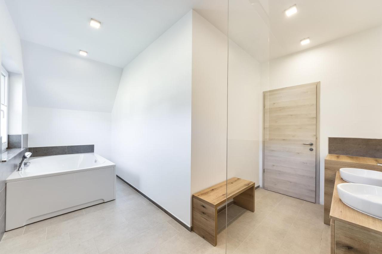 Chic Apartments With Finnish Sauna And Jacuzzi Kranjska Gora Exterior foto